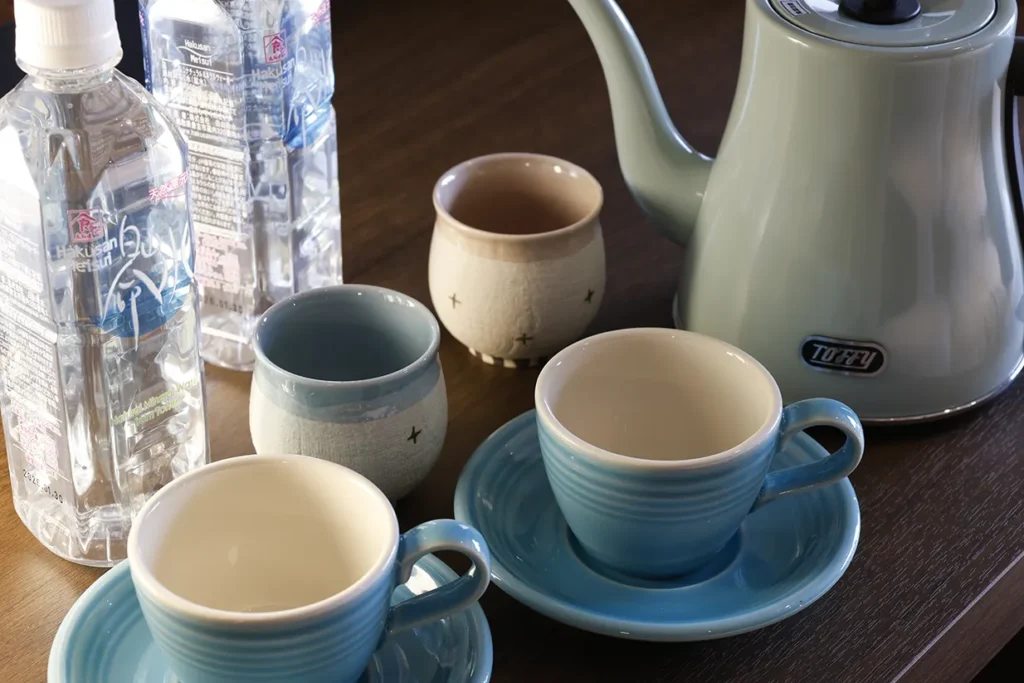 部屋のアメニティ（カップなど）